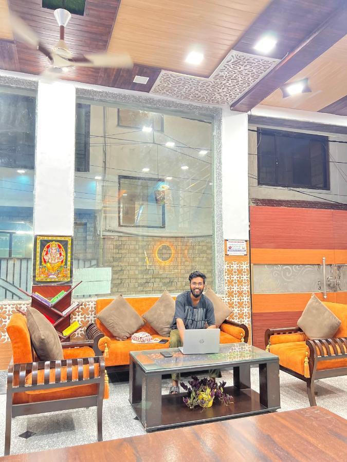 Shanti Hostel And Garden Cafe Rishikesh Luaran gambar
