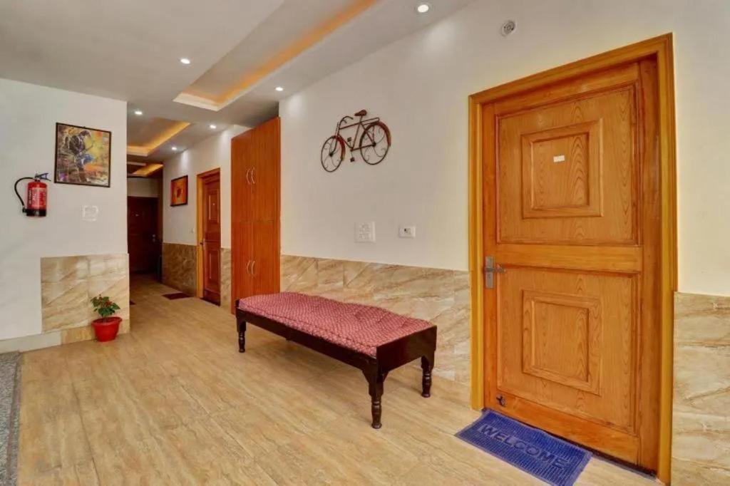 Shanti Hostel And Garden Cafe Rishikesh Luaran gambar